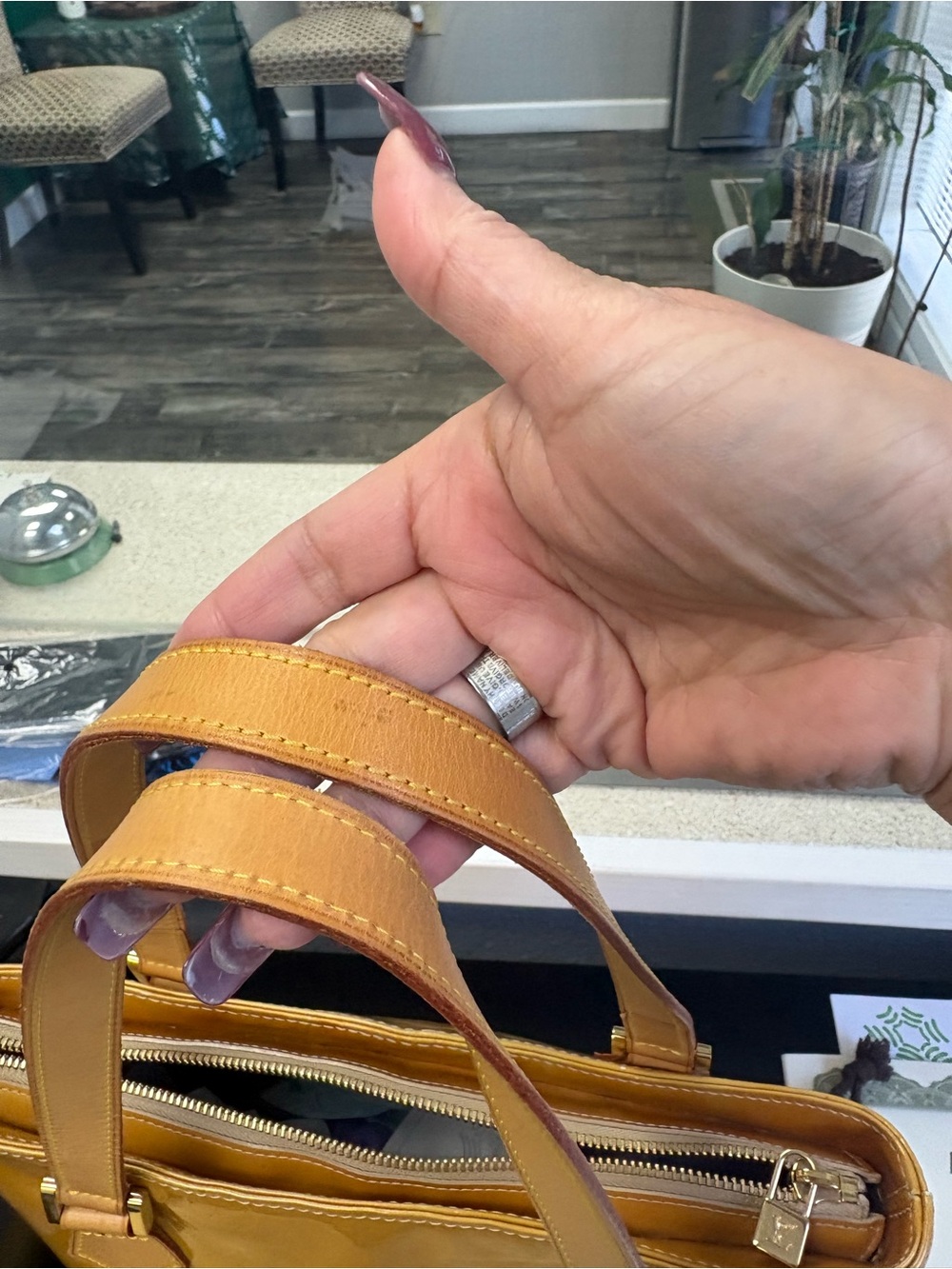 Louis Vuitton Yellow Vernis Tote Bag - Picture 15 of 16